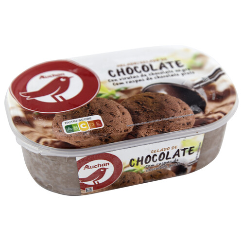 AUCHAN Tarrina de helado de chocolate con virutas de chocolate 1 l. Producto Alcampo