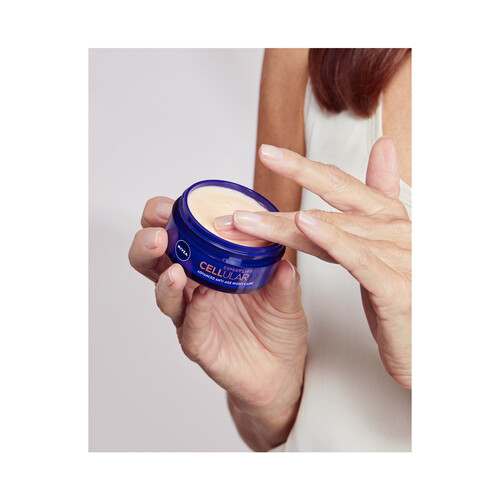 NIVEA Crema de noche con acción antiedad avanzada NIVEA Expert lift cellular 50 ml.