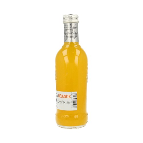 MG SPIRIT Combiando de vodka con naranja MG SPIRIT botella de 27,5 cl.