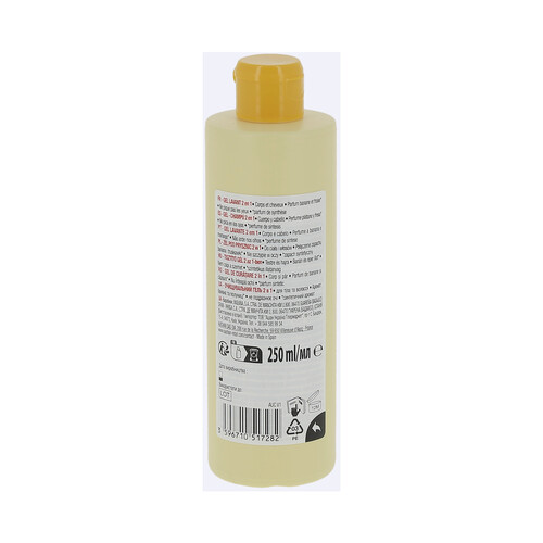 PRODUCTO ALCAMPO Gel y champú infantil para cuerpo y cabello con aroma a plátano y fresa 250 ml.