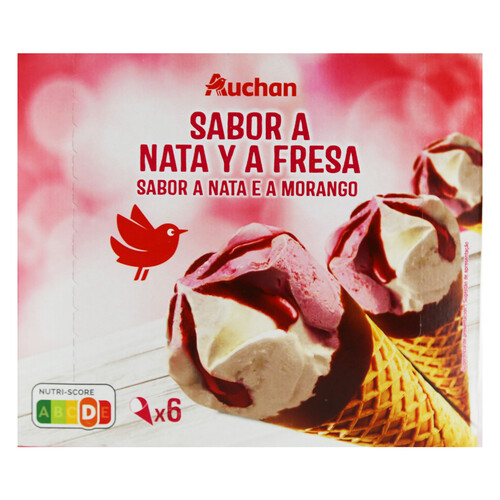 AUCHAN Conos de helado de nata y fresa con salsa de fresa 6 x 120 ml. Producto Alcampo