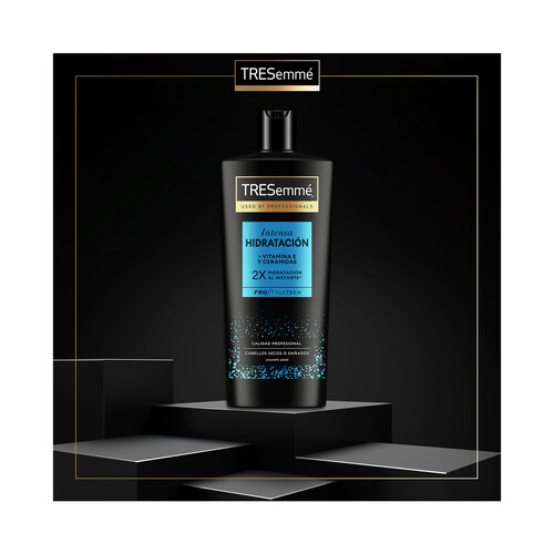 TRESEMMÉ Intensa hidratación Champú con vitamina E y ceramidas, para cabellos secos o dañados 685 ml.