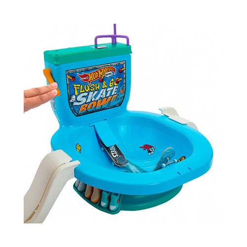 HOT WHEELS Flush & Go Skate Bowl, set de juego que incluye una tabla exclusiva y un par de zapatillas, +5 años.