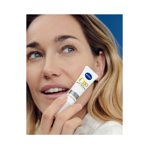 Crema con acción antiarrugas para la zona del contorno de los ojos NIVEA Visage Q10